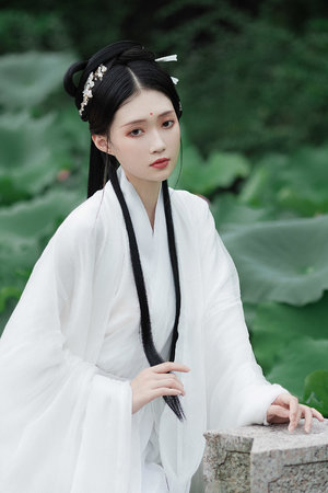 一边吃奶一边添下面