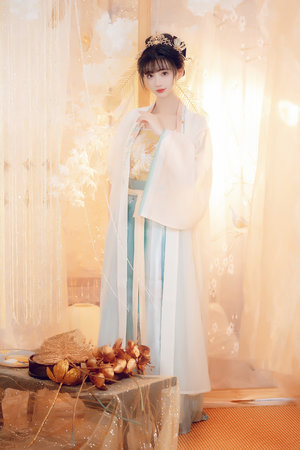 淫荡书生众美女