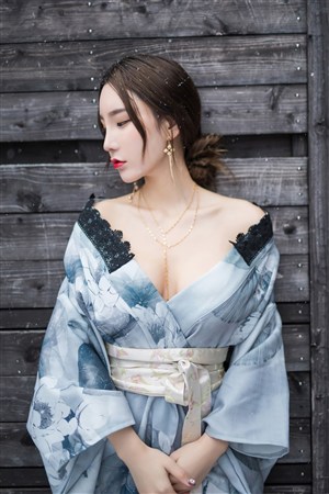 午夜国产精品免费观看