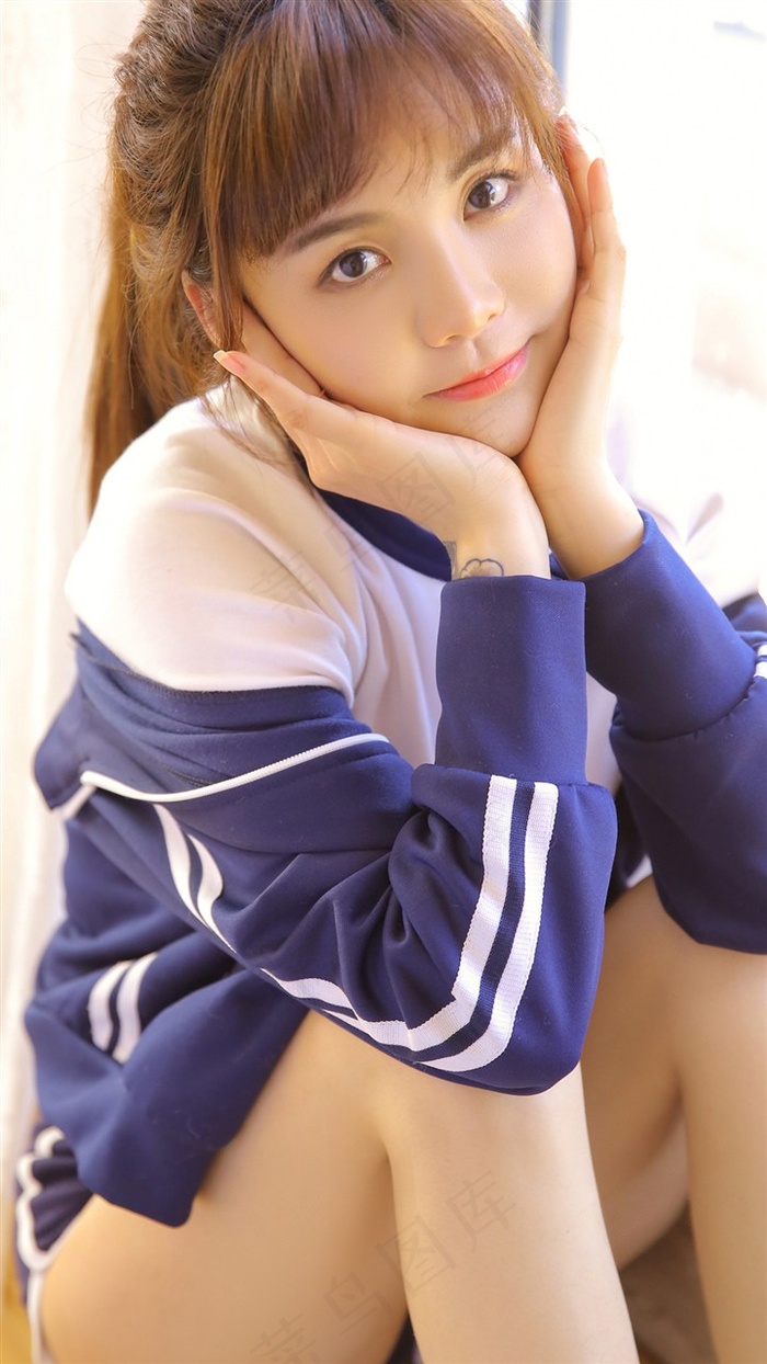 动漫美女被叉