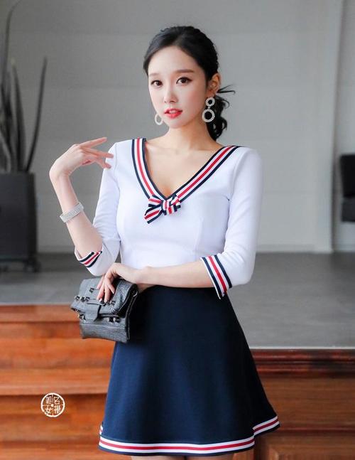 把女友c到舒服尿床教程