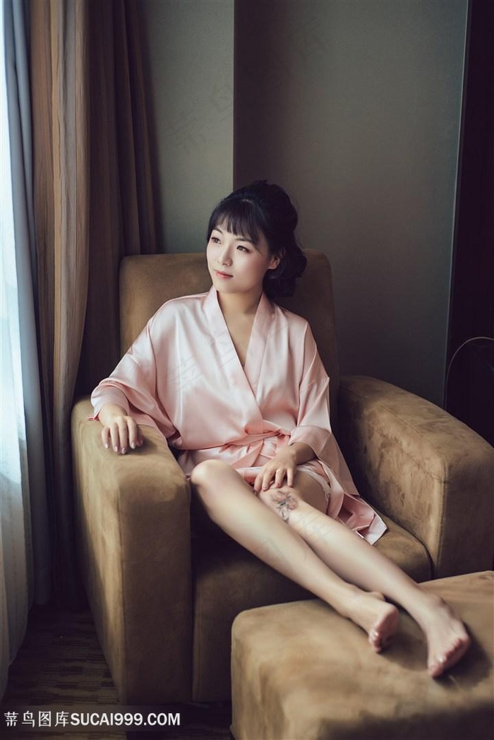 强吻胸视频壁咚床咚视频