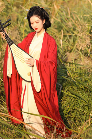 姬小满奖励自己