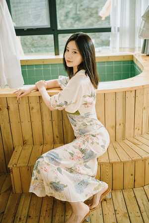 趟过男人河的女人